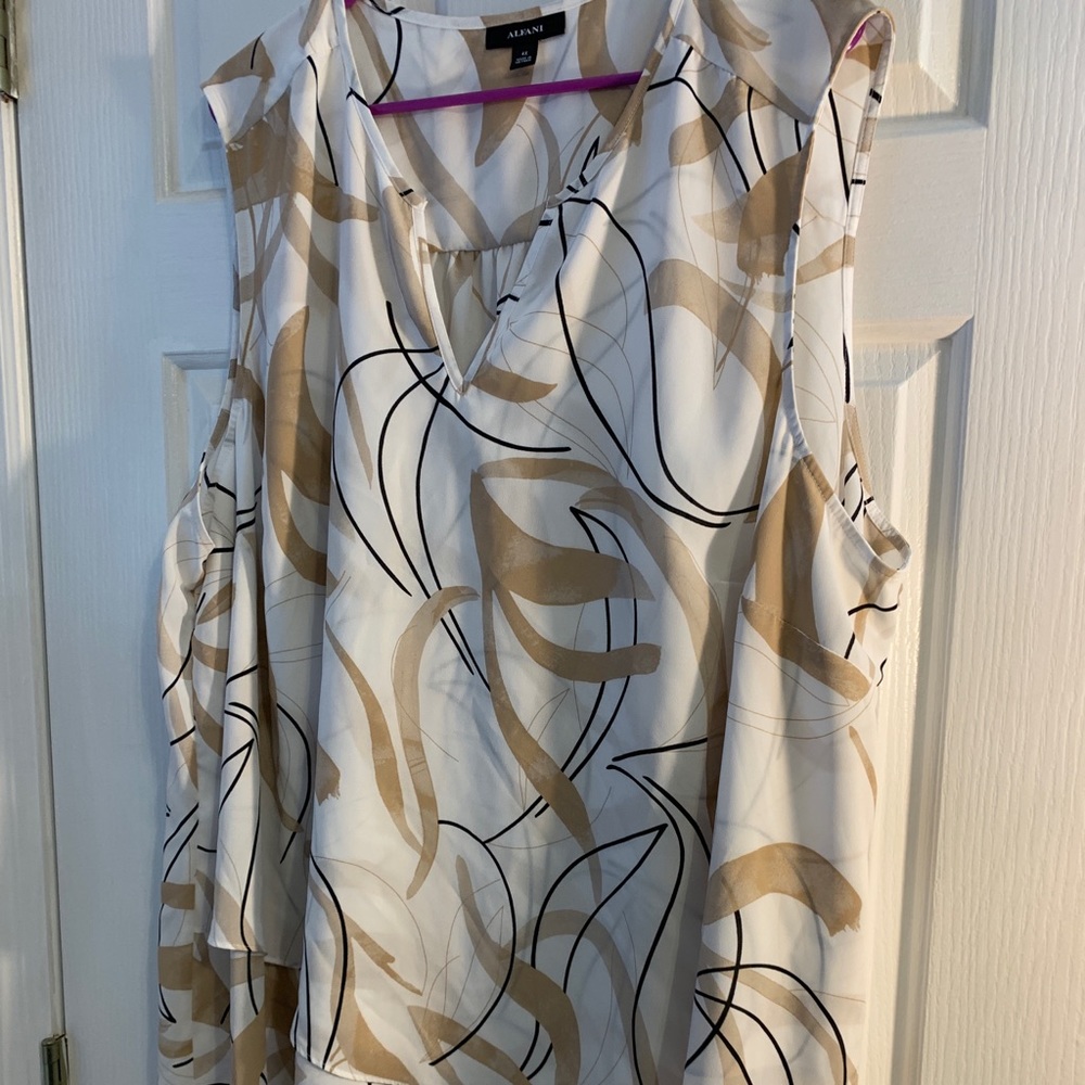 Plus size Flowy Blouse